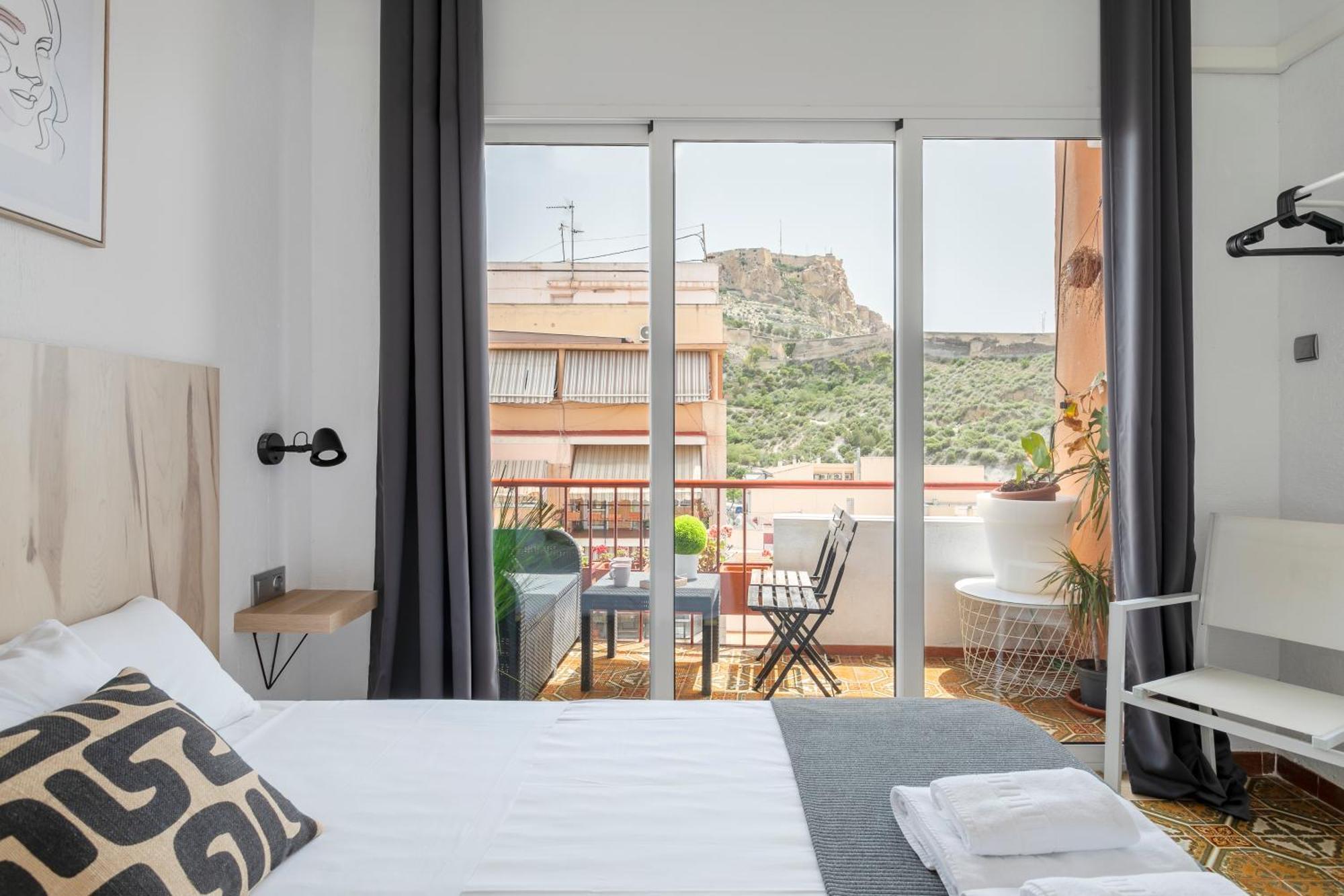 Casa Mila Sv19 Guesthouse Alicante Dış mekan fotoğraf