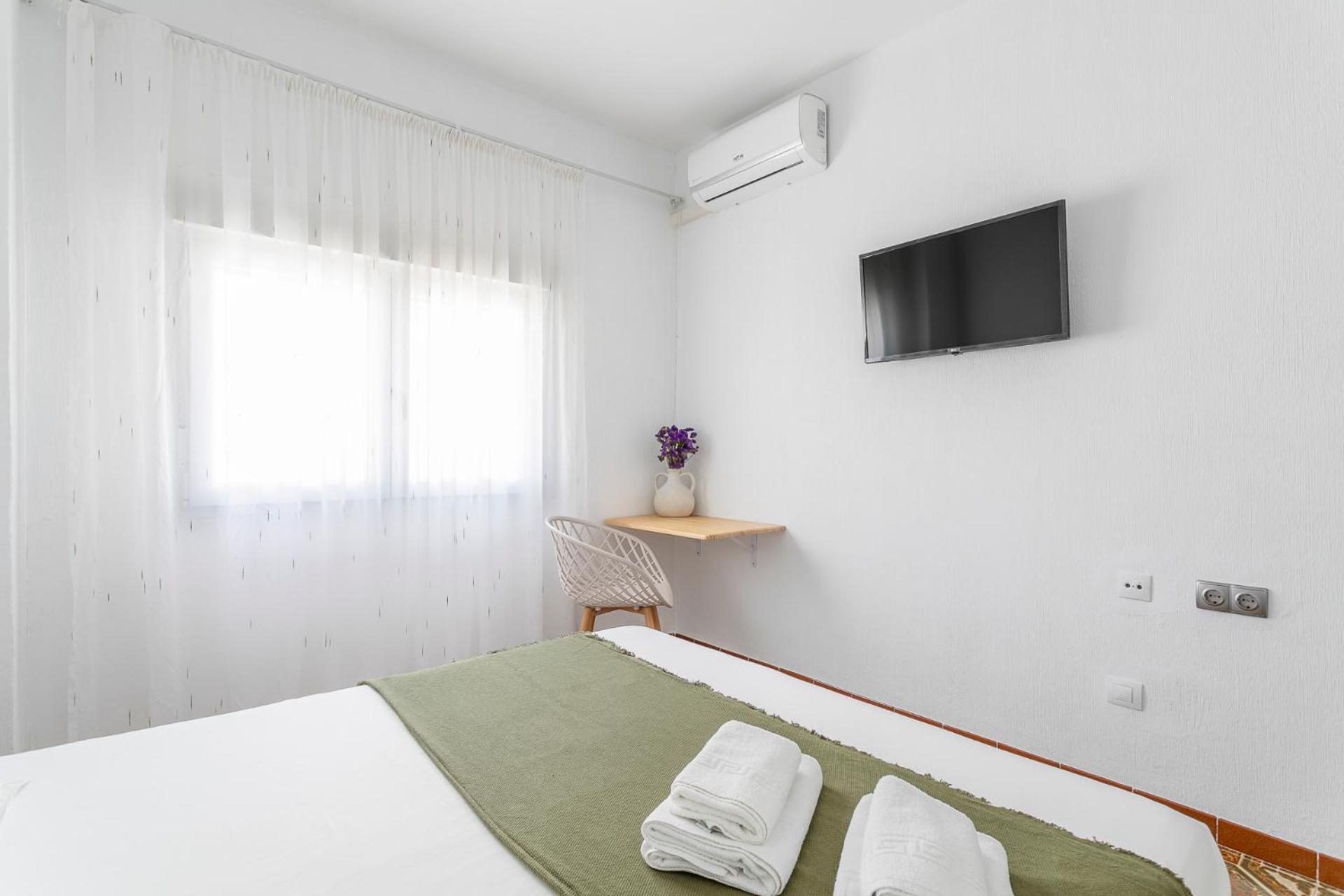 Casa Mila Sv19 Guesthouse Alicante Oda fotoğraf